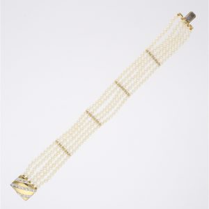 BRACCIALE CON PERLE