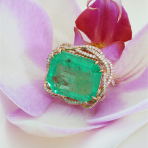 ANELLO CON SMERALDO