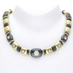 COLLIER FARAONE