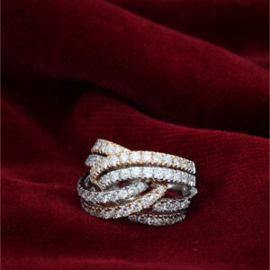 ANELLO CON PAVÈ DI DIAMANTI